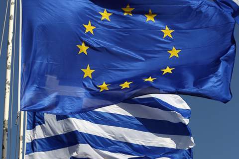 EU and Greek flags