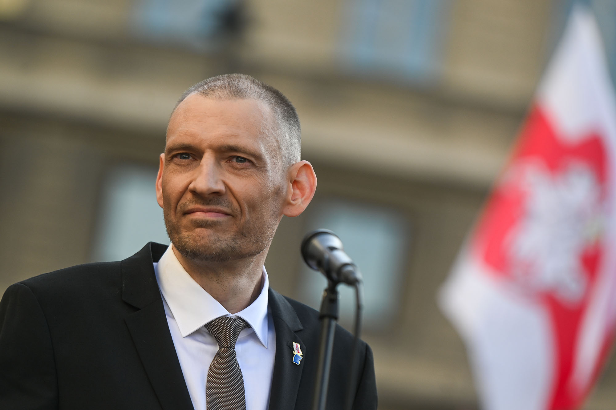 Sergei Tikhanovsky Visits Warsaw After Release From Belarus Prison