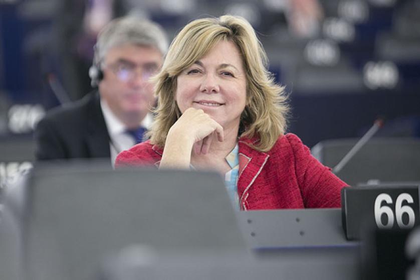 Pilar del Castillo during a debate at the Plenary Session