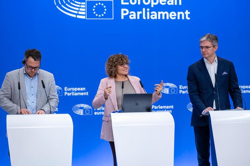 DOLORS MONTSERRAT PAQUETE FARMACEÚTICO