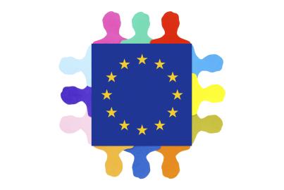 Wycięta z papieru ilustracja wielokolorowych sylwetek mężczyzn ułożonych w kwadrat z flagą Unii Europejskiej pośrodku
