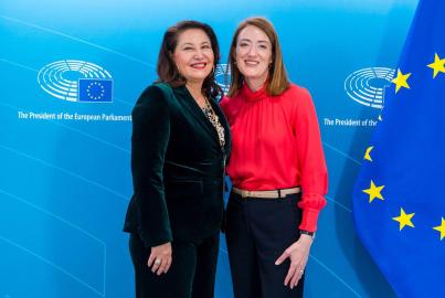 Carmen Crespo meets Roberta Metsola 