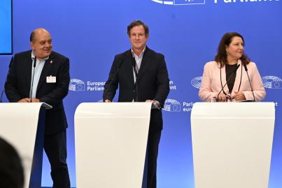 Carmen Crespo, Javier Garat Europech y José María Gallart CEPESCA